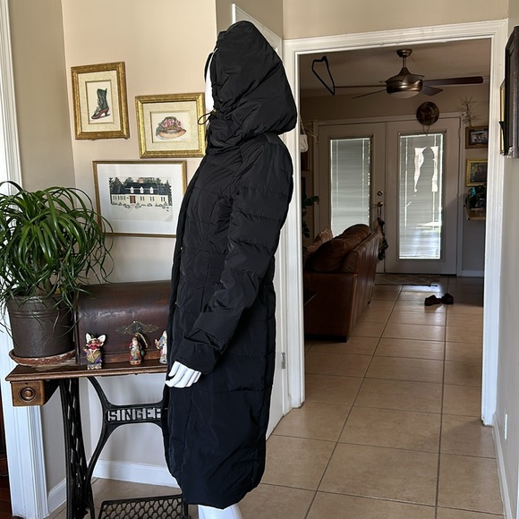 Cole Haan Down Black Long Winter Coat Like New Size M with A Hood - Picture 6 of 8